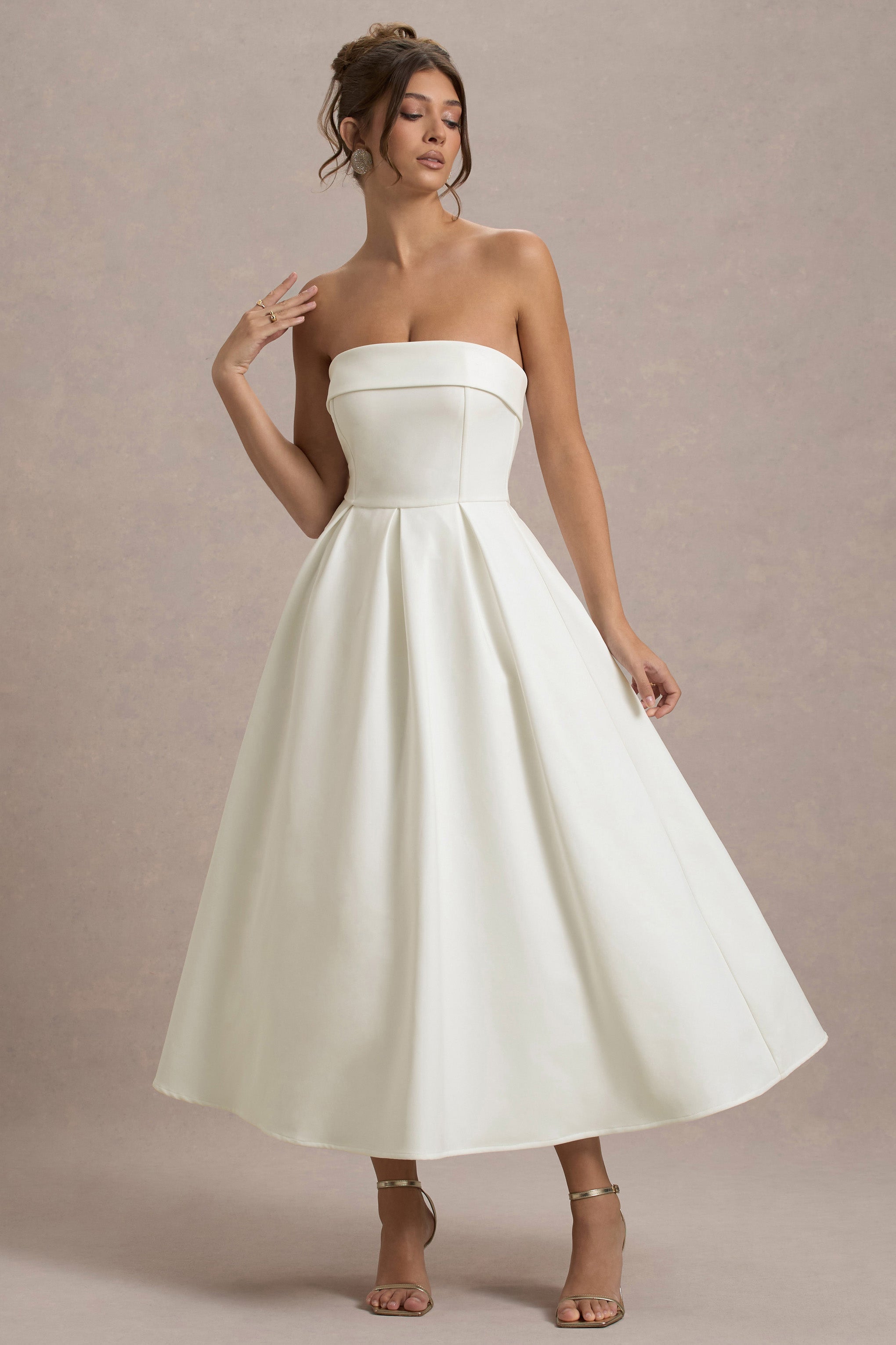 Stilvolles Midi-Kleid mit Schulterfreiem Ausschnitt