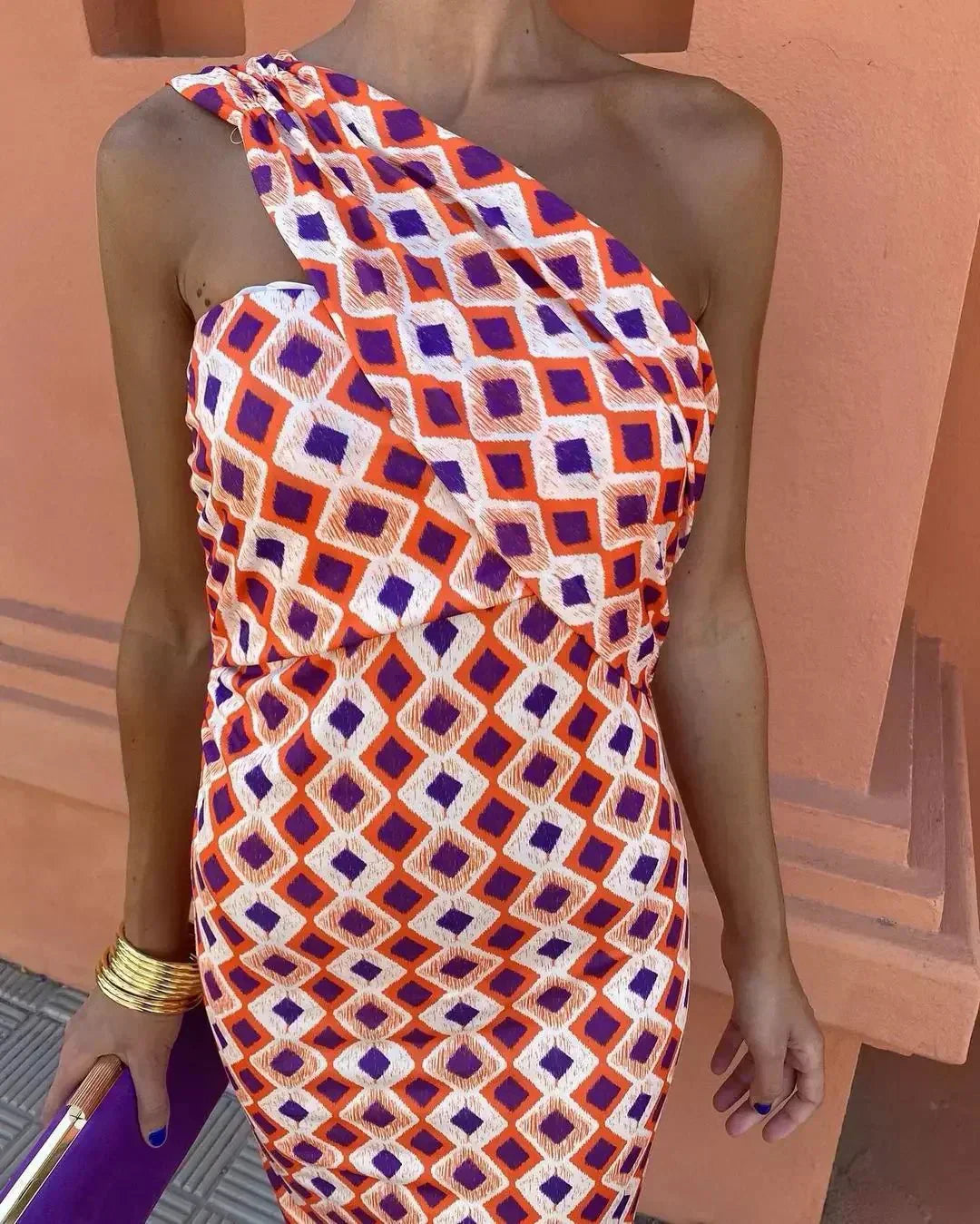 Maxikleid mit asymmetrischer Schulter