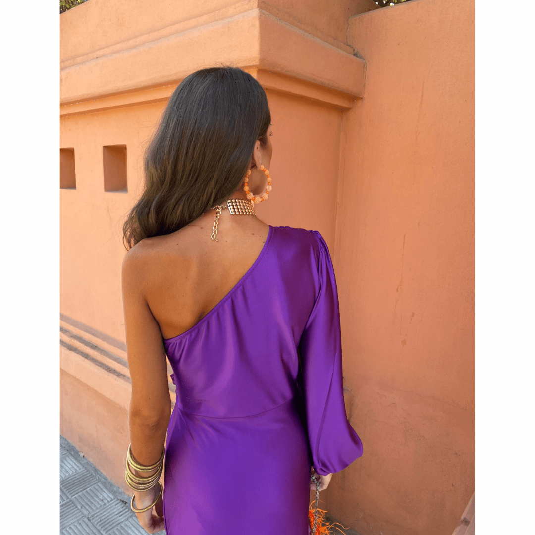 Elegantes Abendkleid mit Knotendetail