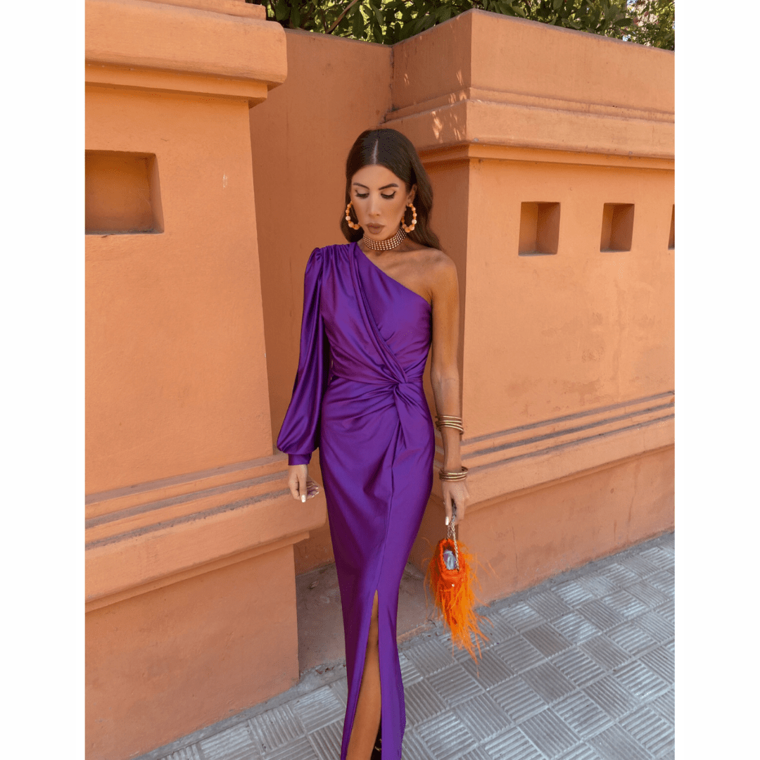Elegantes Abendkleid mit Knotendetail